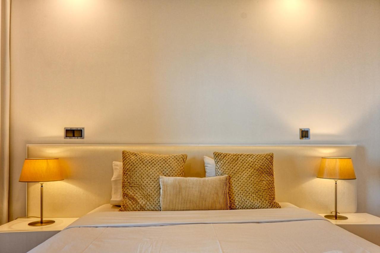 Seculo Xxi-u, A In Madeira Funchal (Madeira)