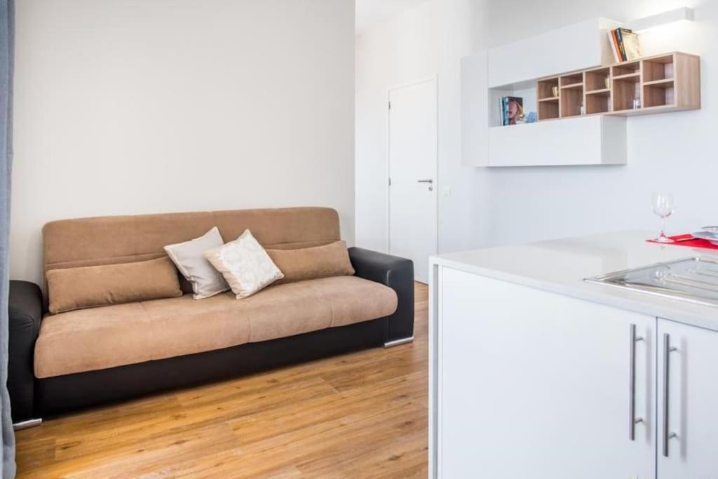 Apartment Modern And Cozy *