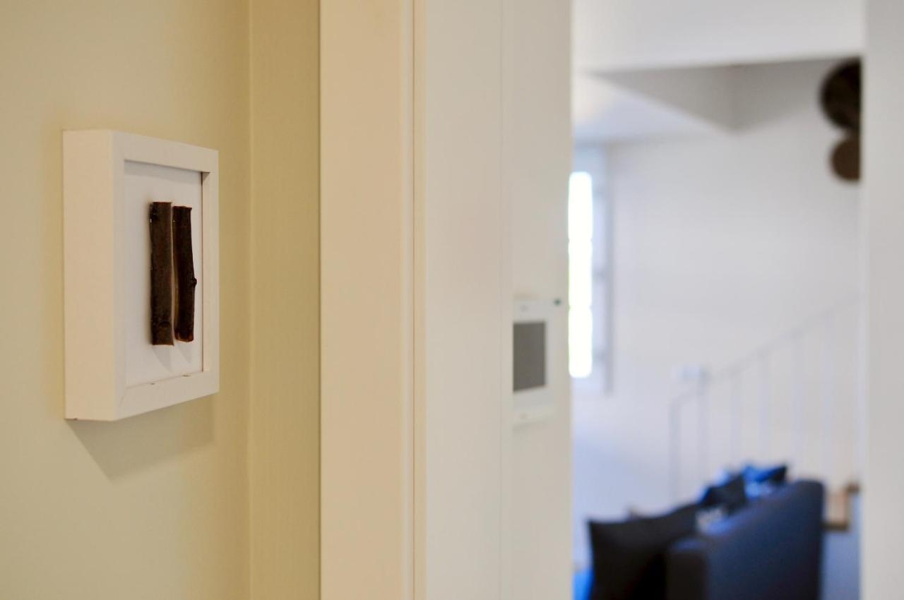 Apartment Seven