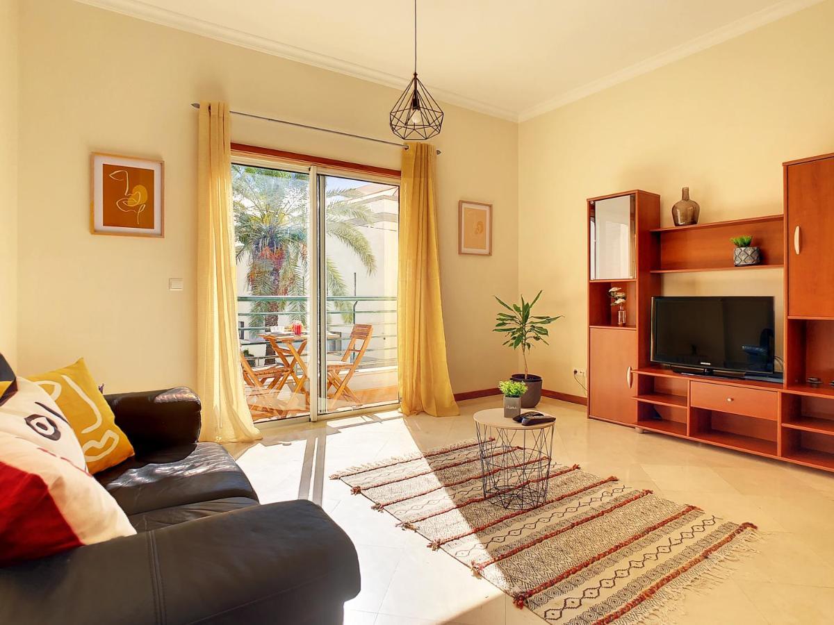 Apartment Theos By Lovelystay *