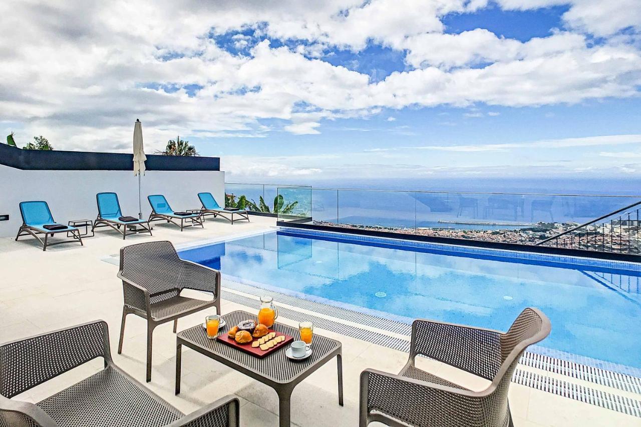 Monte White House Villa