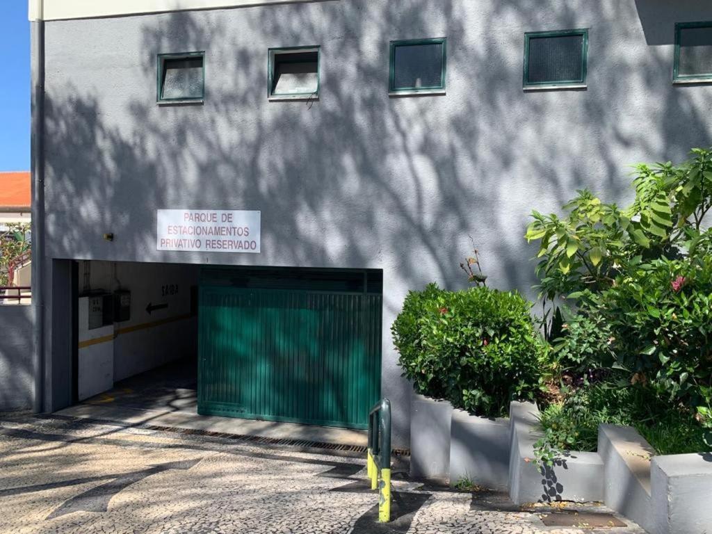Madeira, 3 Bedroom With Ocean Views In Apartment Funchal (Madeira)