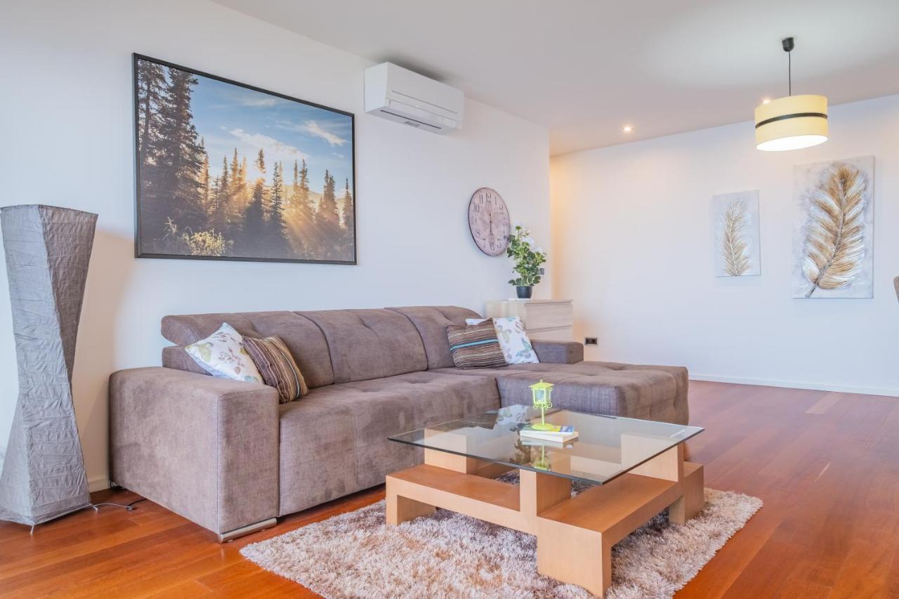 Forever Ocean Views By Lovelystay Apartment