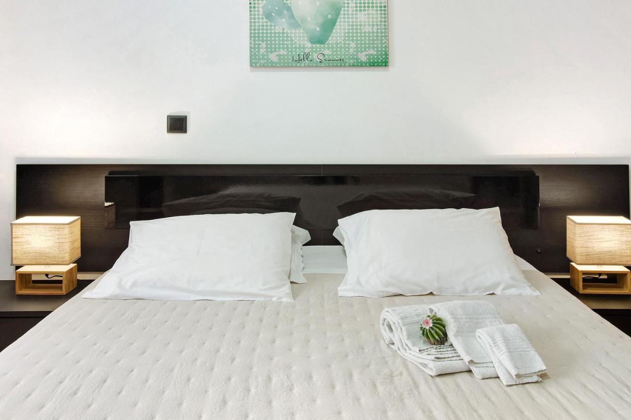 Anadia Atrium G