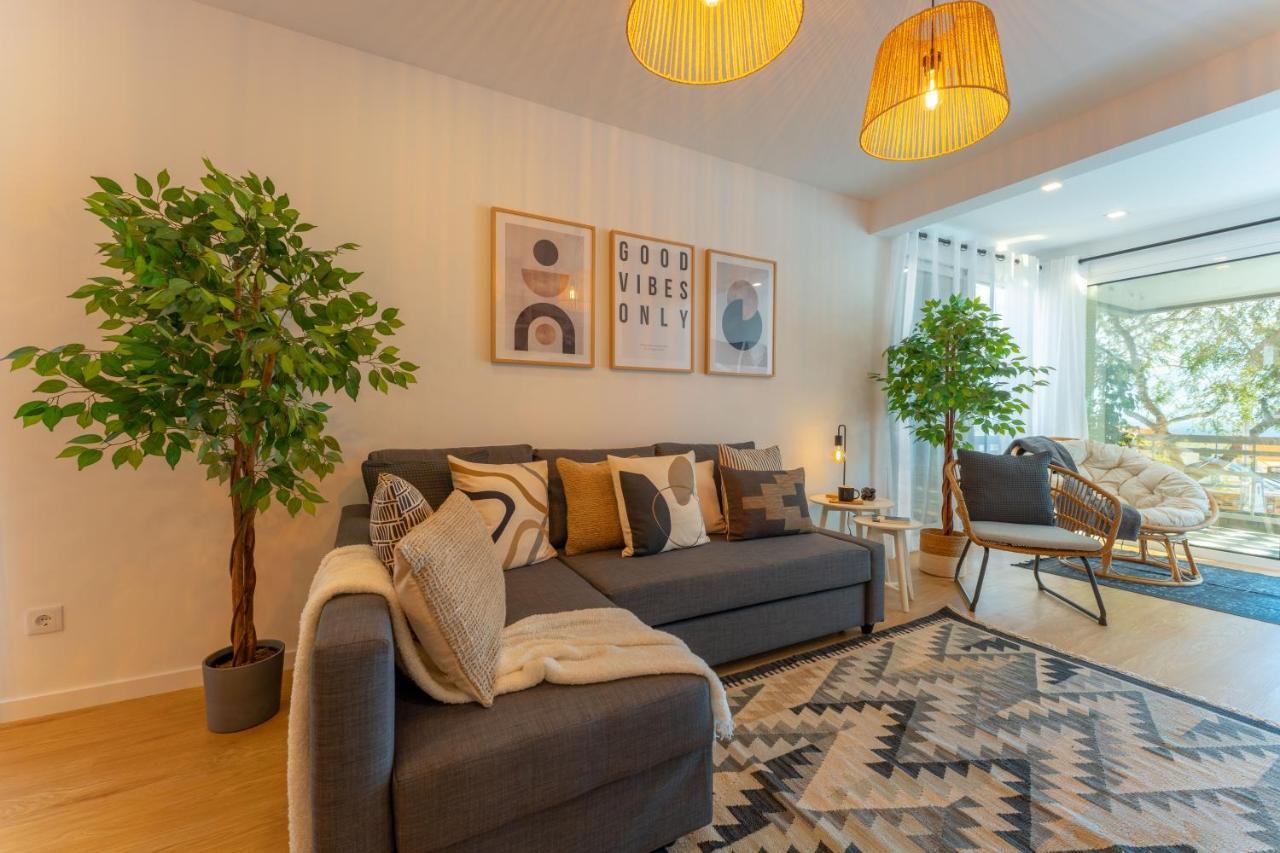 Flh Spacious With Balcony * Funchal (Madeira)