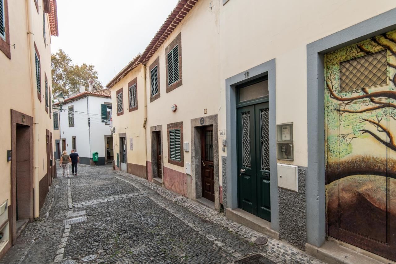 Amazing Old Town - By Sbh Funchal (Madeira)