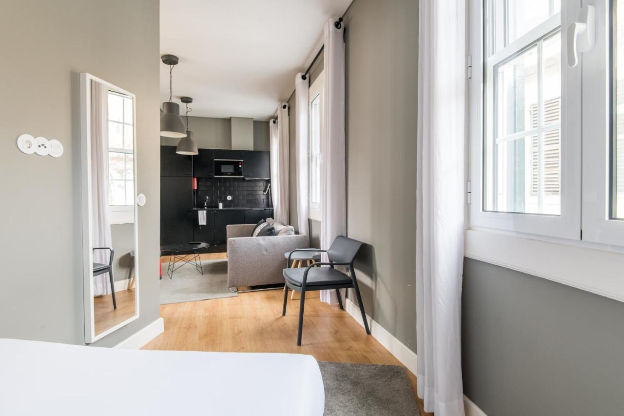 Amazing Old Town - By Sbh Apartment *
