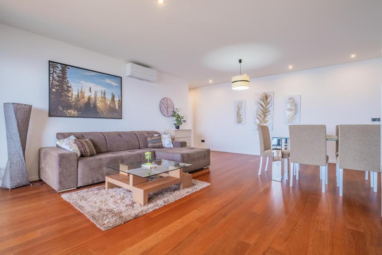 Apartment Forever Ocean Views By Lovelystay