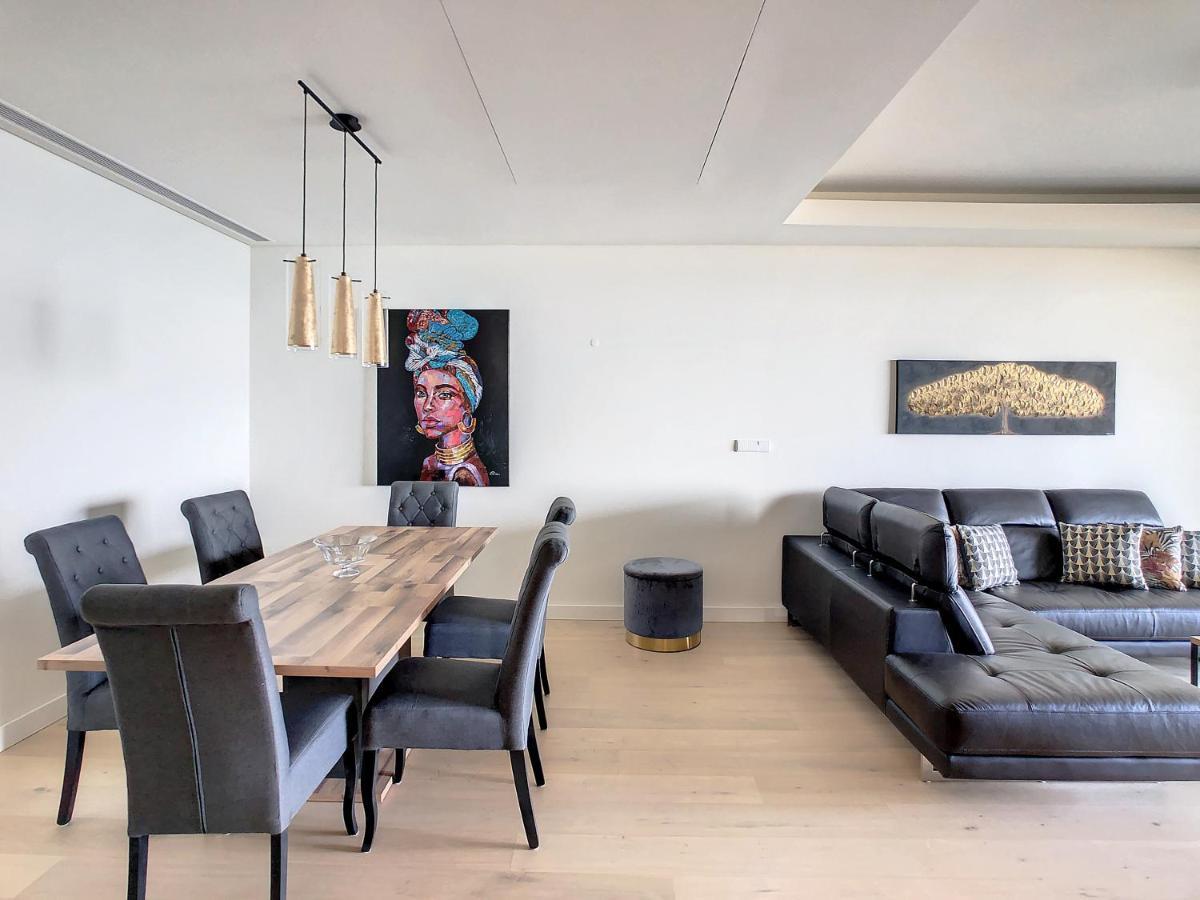 Apartament Over The Cliff By Lovelystay