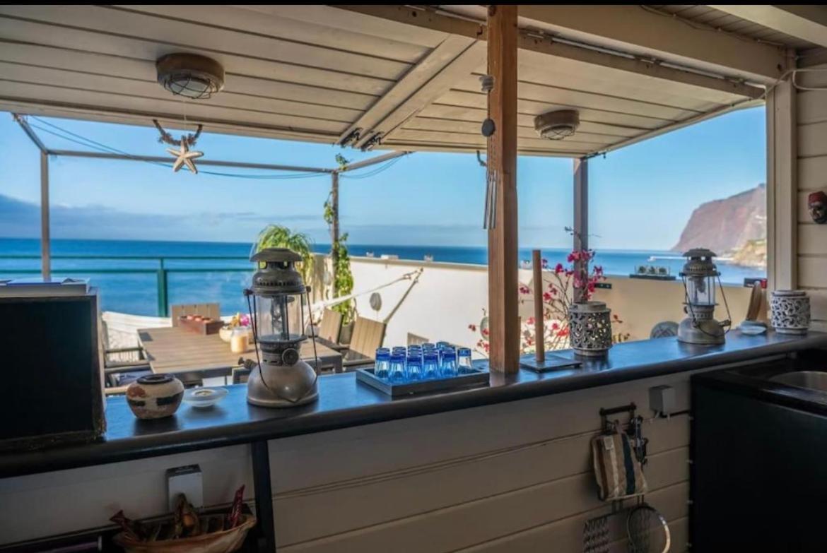 Sea Breeze Beach Penthouse - Praia Formosa Apartment