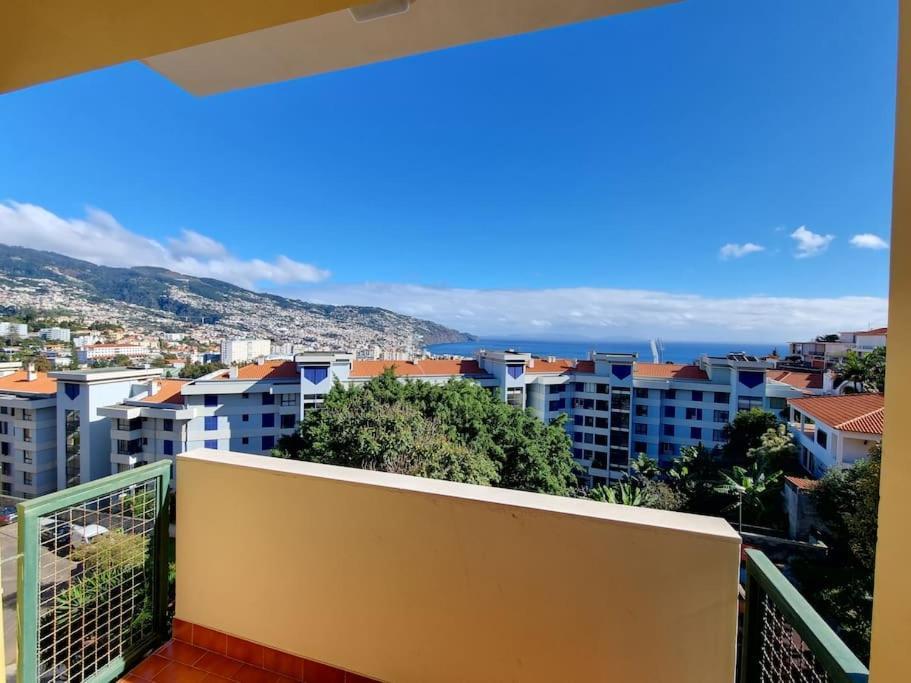 Kiara's Cantinho Do Mar By Rentallido * Funchal (Madeira)