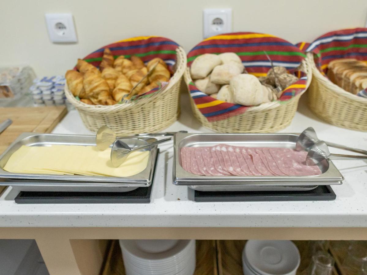 Zarco B&B Bed & Breakfast 3*