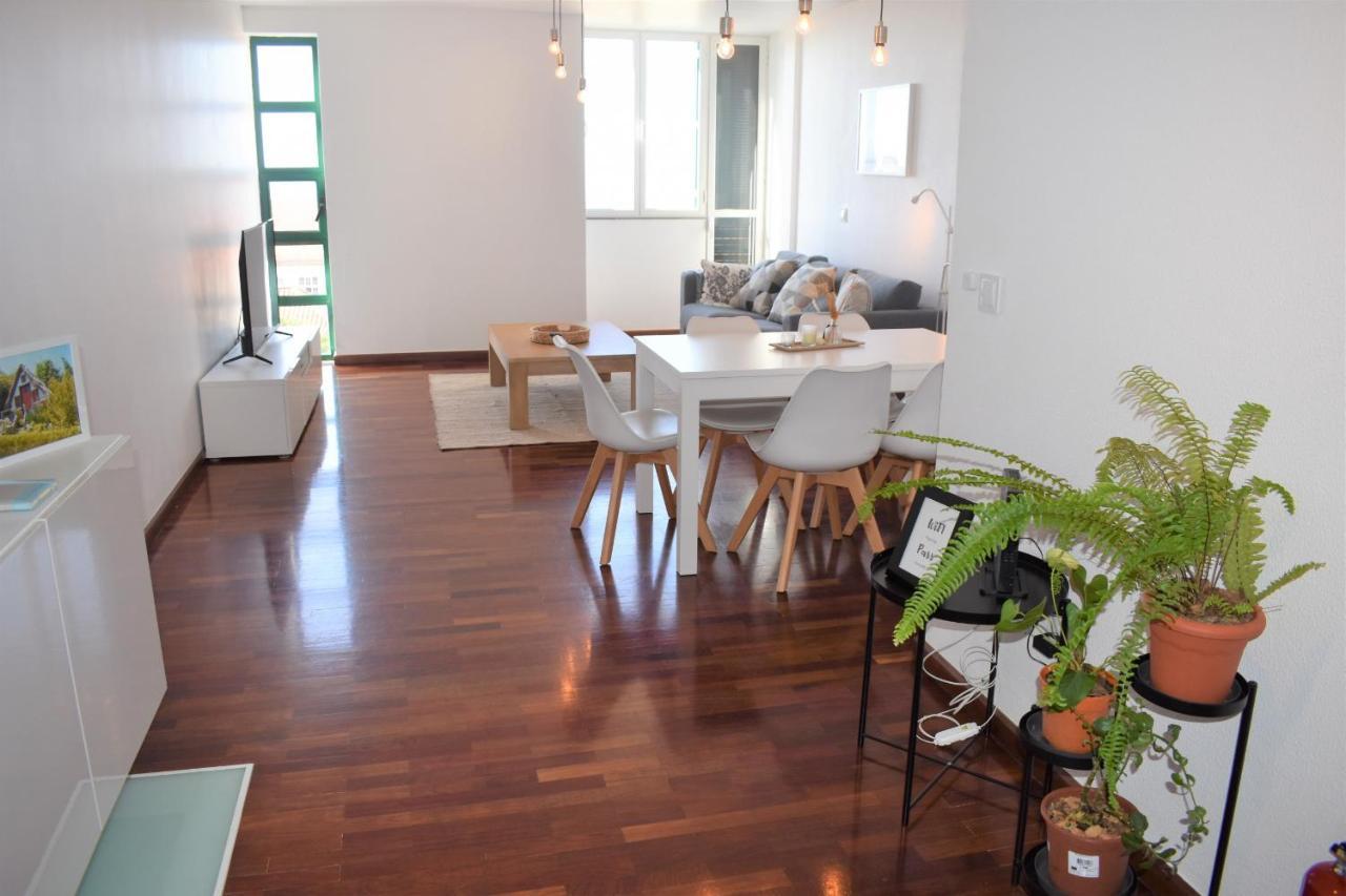 Madeira, 3 Bedroom With Ocean Views In Funchal (Madeira)