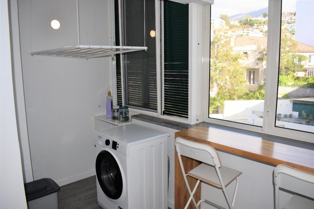 Madeira, 3 Bedroom With Ocean Views In Apartment
