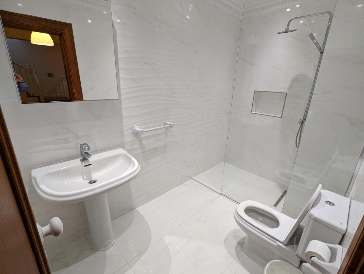 Casa Roc Madeira - 5 Bedrooms - Ocean And Views - Private Heated Pool Villa Funchal (Madeira)