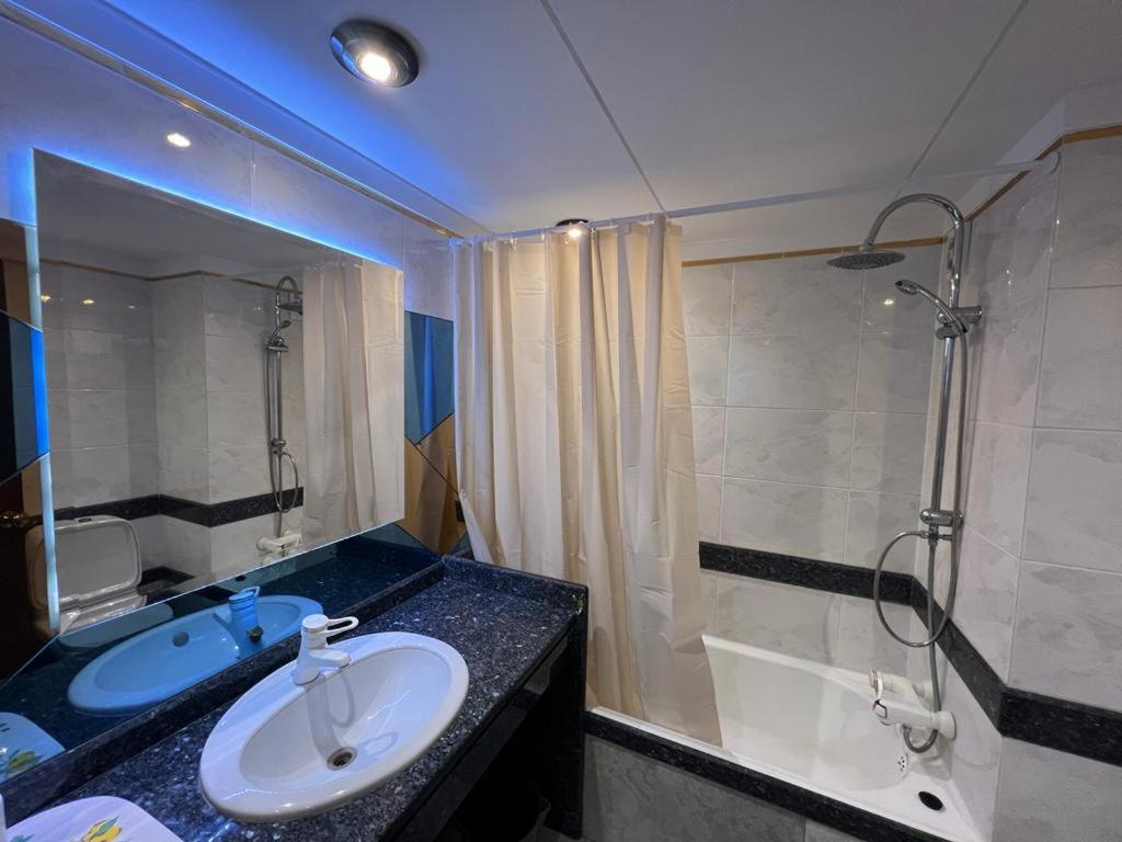 Sunny Bayhill With Swimming Pool Apartment Funchal (Madeira)