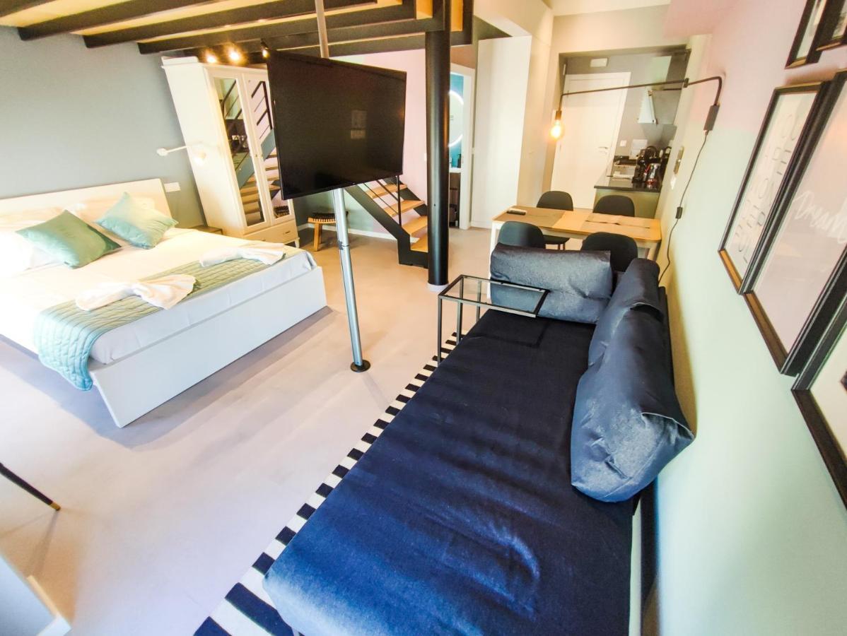 Apartment Social - Happiness *
