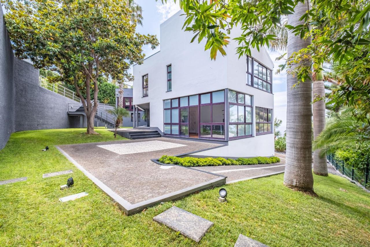 Villa Ample With Pool And Gorgeous Ocean View