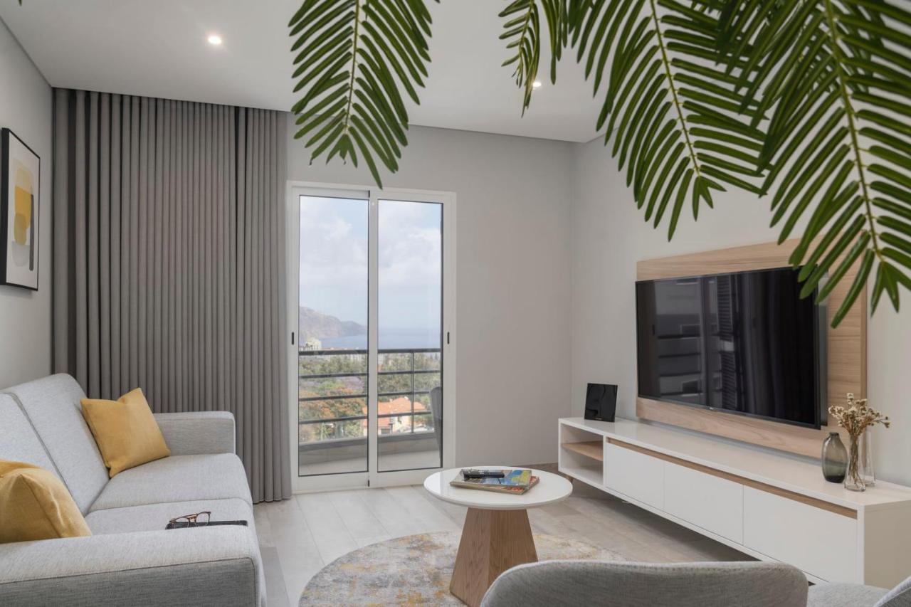 Barreiros Iii By An Island Apartment *