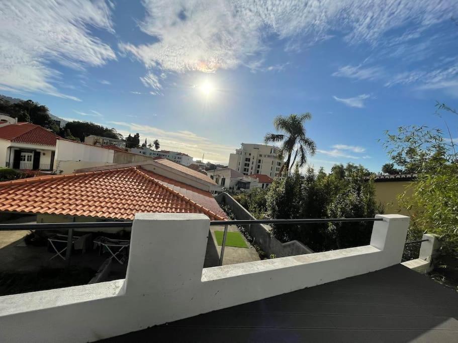 Casa Do Til, * Funchal (Madeira)