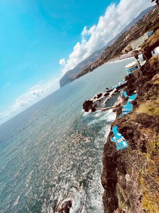 Seaview Walking To The