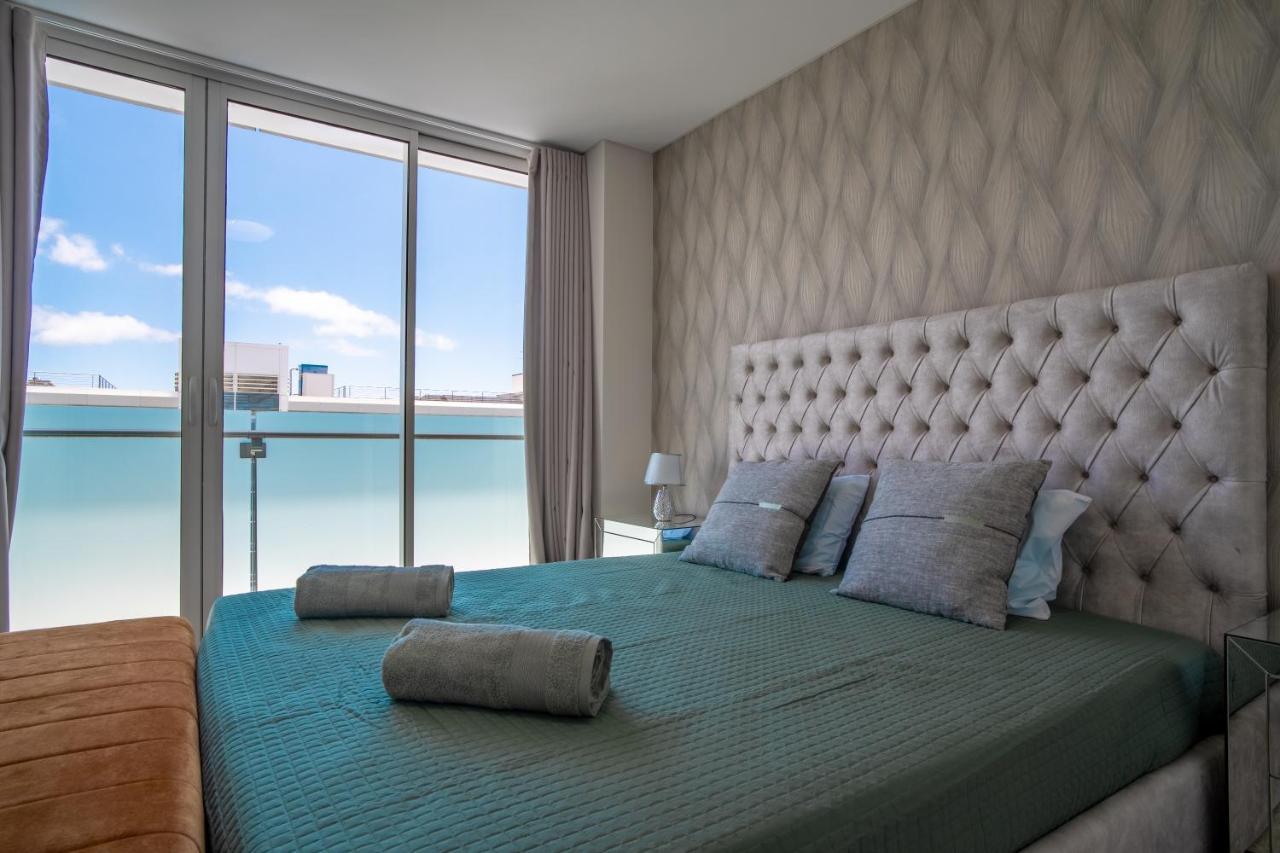 Freemont Apartment *