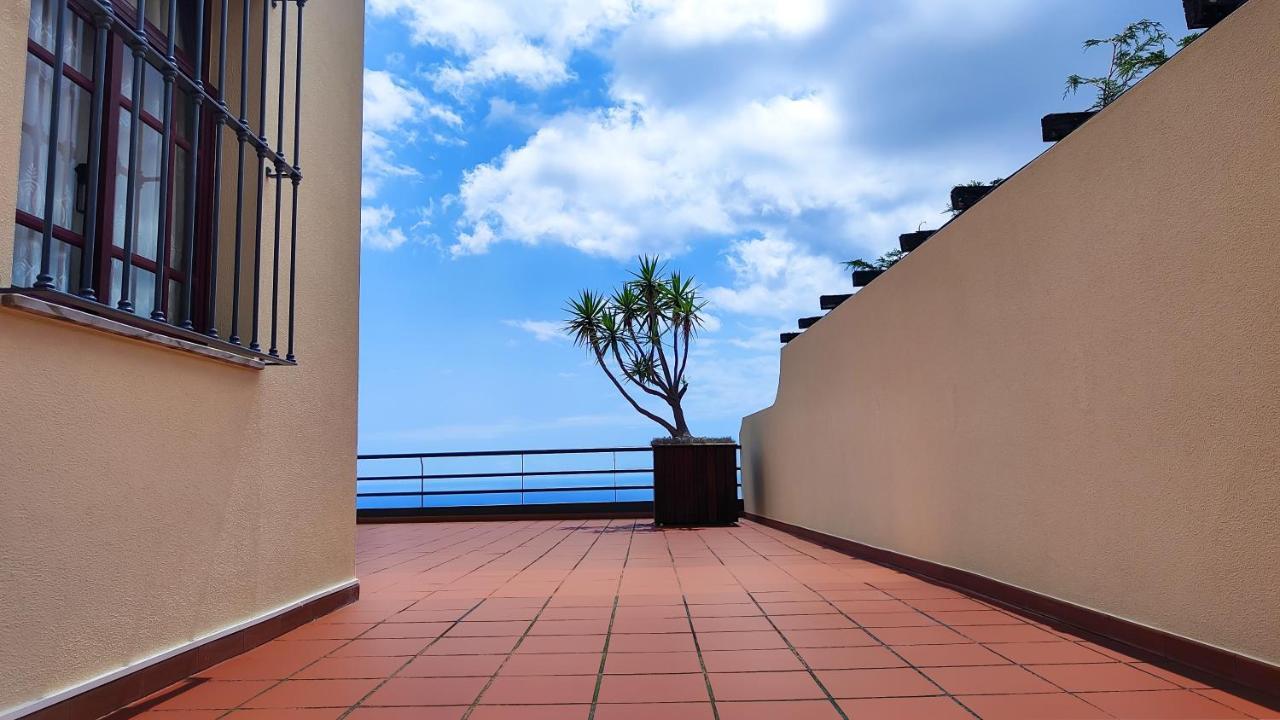 Casa Gina, With Views To Bay Nhà nghỉ