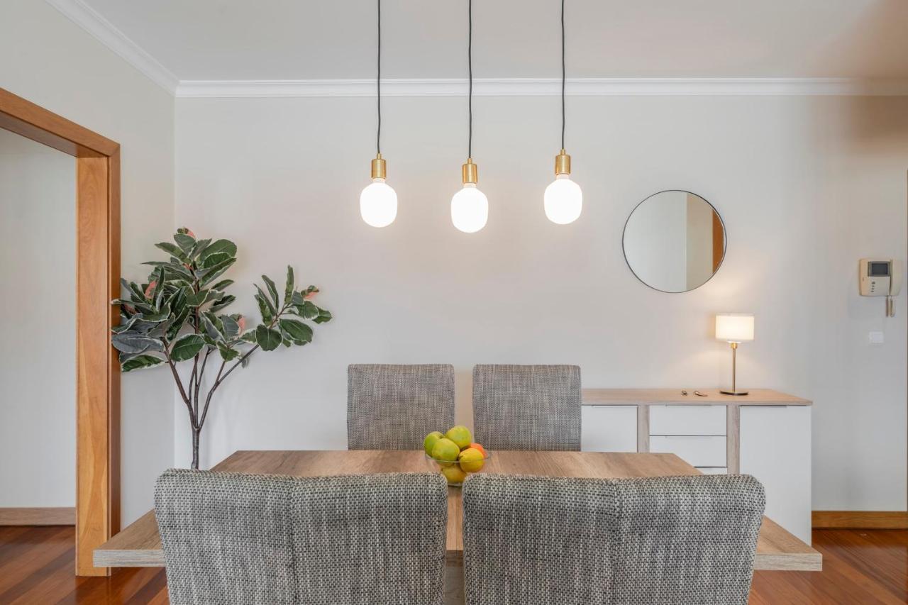 Ajuda Iv By An Island Apartment *