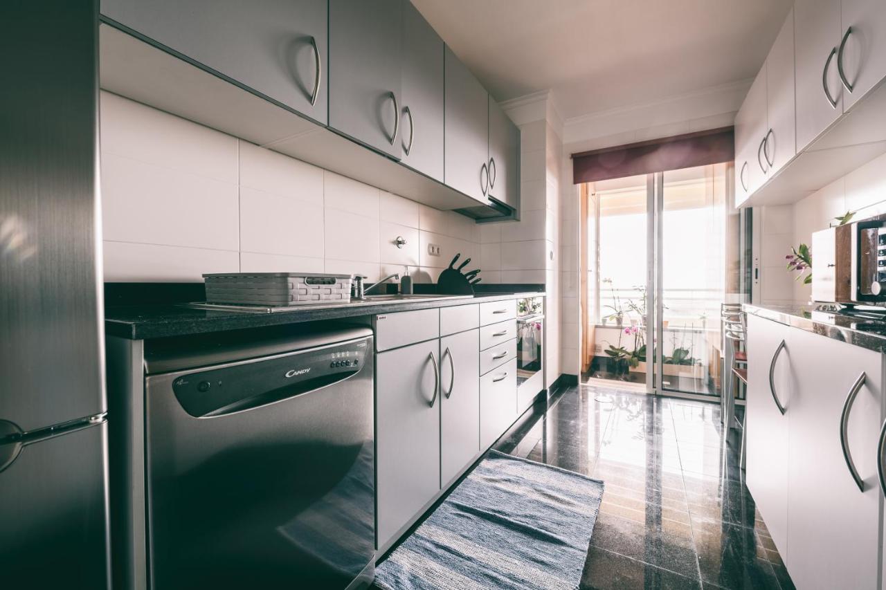 Apartment By The Sea Ii - Calmo Com Piscina E Vista Mar.
