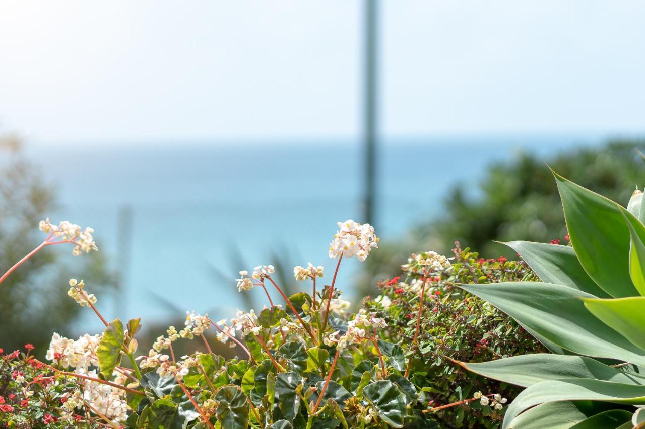 By The Atlantic 3-bedroom Apartamento Funchal (Madeira)