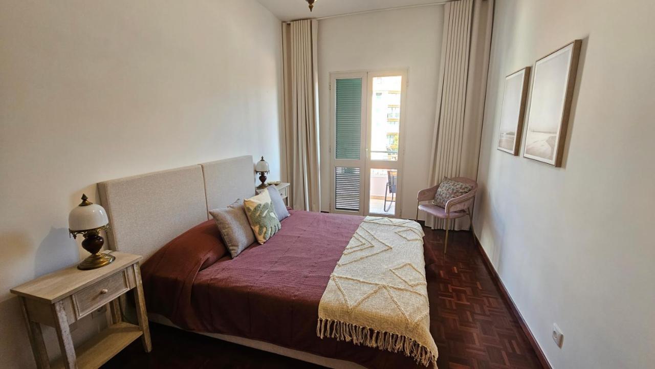 Garden And Seaview - Free Parking Apartment *