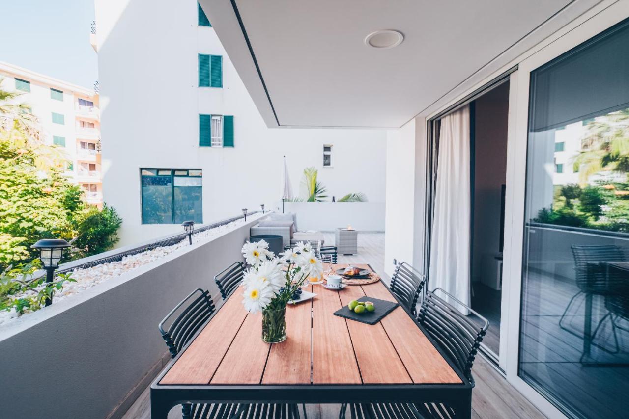 Elephant 2br With Terrace, Side Sea View And Pool Access Apartment Funchal (Madeira)