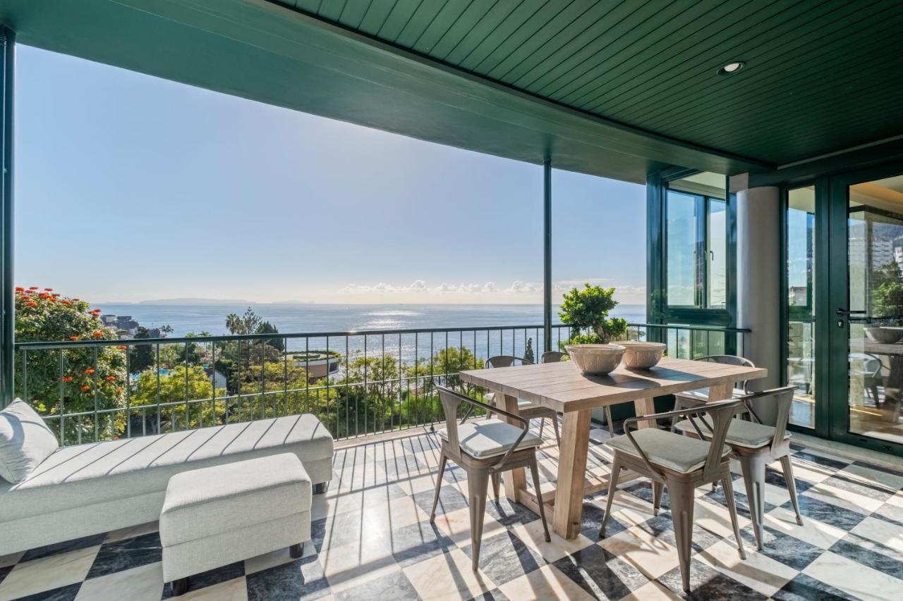 Luxury Oceanfront At Reid's Gardens Funchal (Madeira)