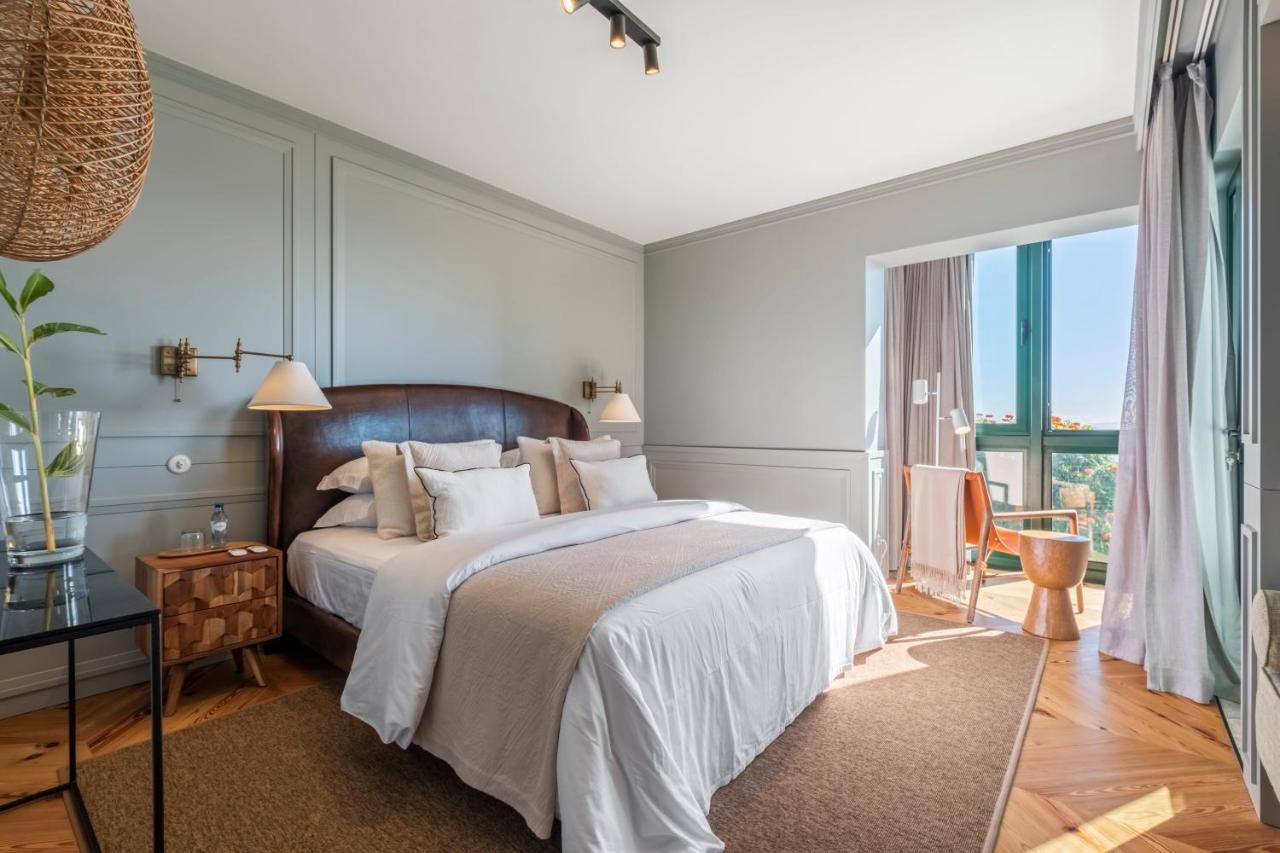 Apartment Luxury Oceanfront At Reid's Gardens
