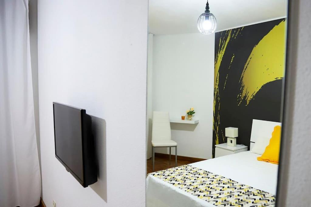 Downtown 5min Marina + 2 Bedroom + Parking