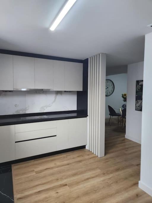 Vista Mar - Ac, Parking And Pool Apartment Funchal (Madeira)