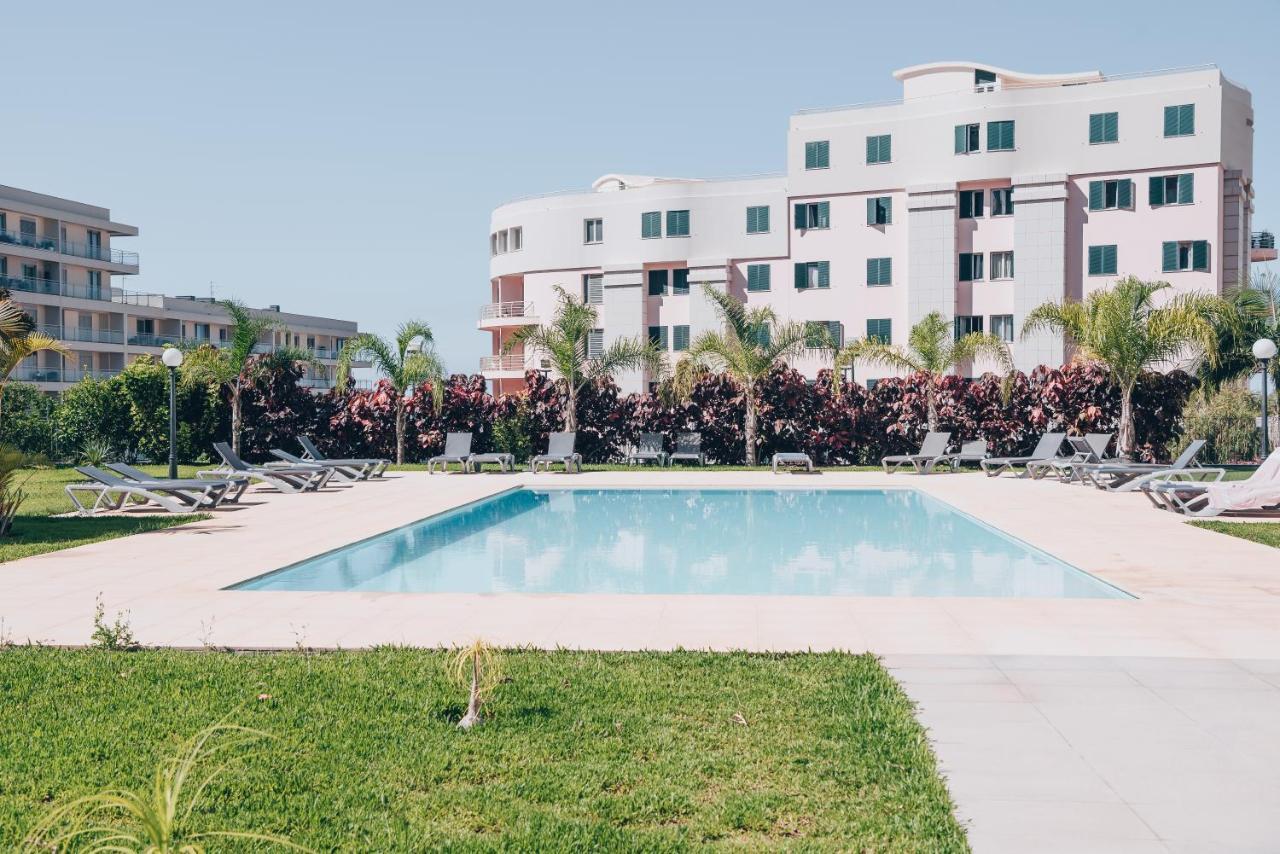 Elephant 2br With Terrace, Side Sea View And Pool Access Apartment