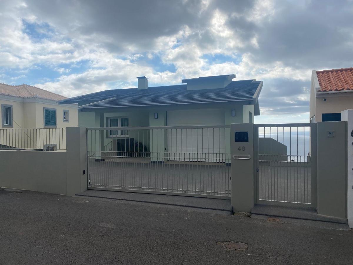 Myrtus - House With Sea View And Garden * Funchal (Madeira)