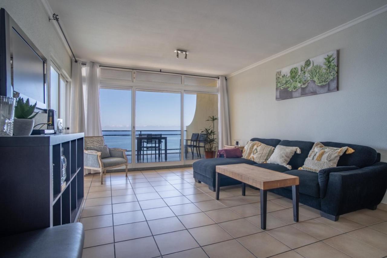 Antony Apart. With Direct Acess To Praia Formosa Apartment