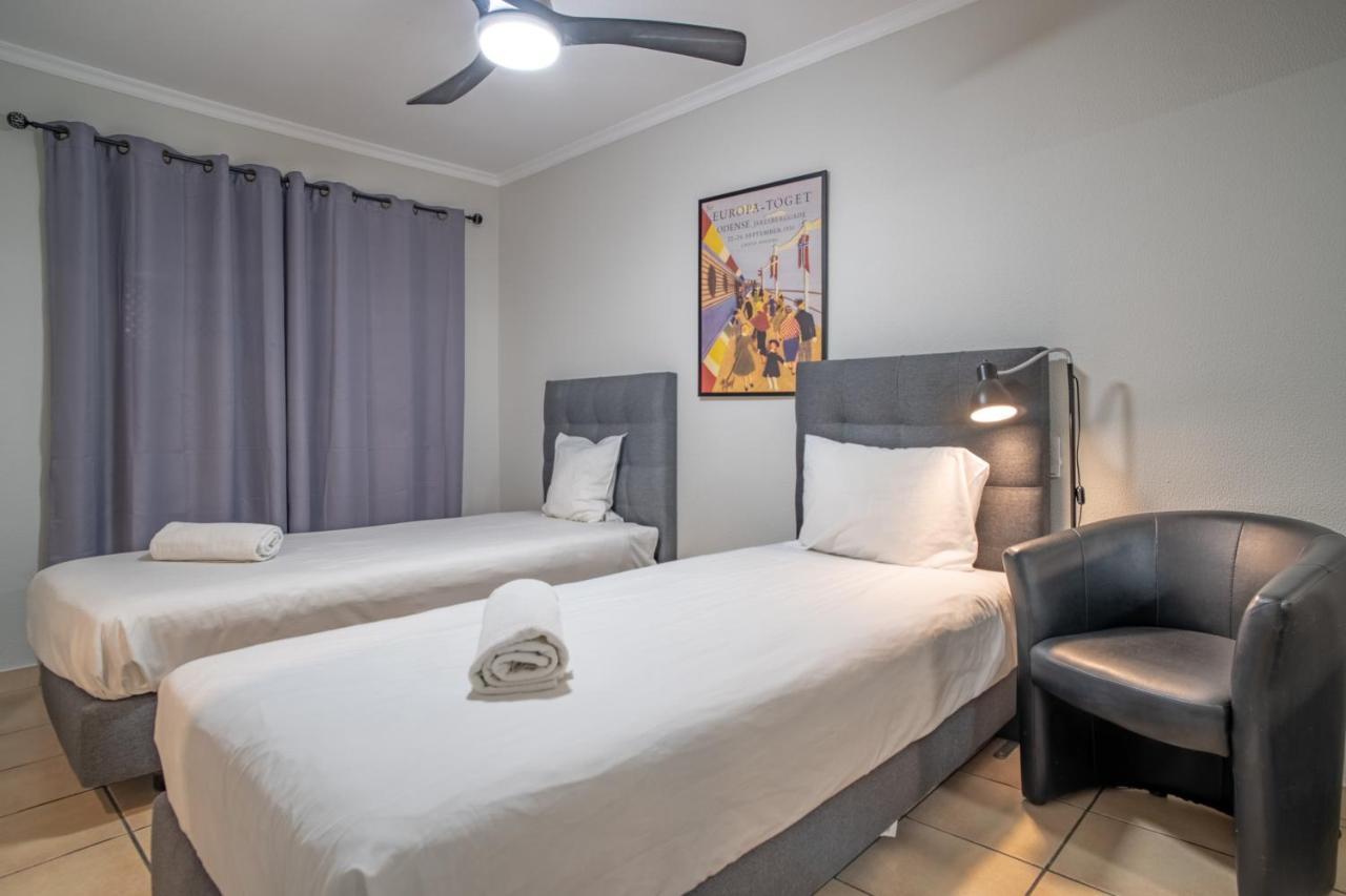 Antony Apart. With Direct Acess To Praia Formosa Apartment *