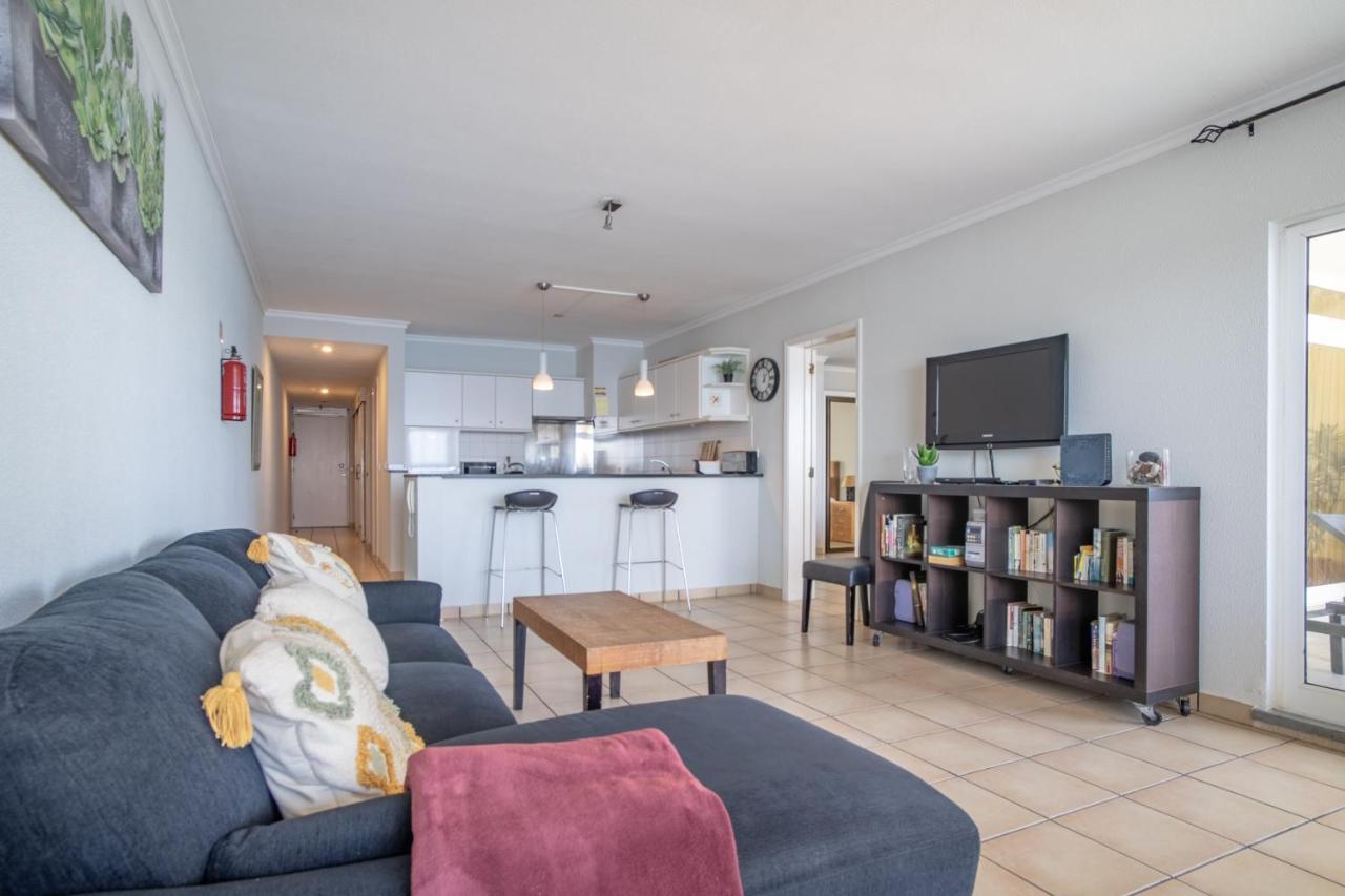 Apartment Antony Apart. With Direct Acess To Praia Formosa