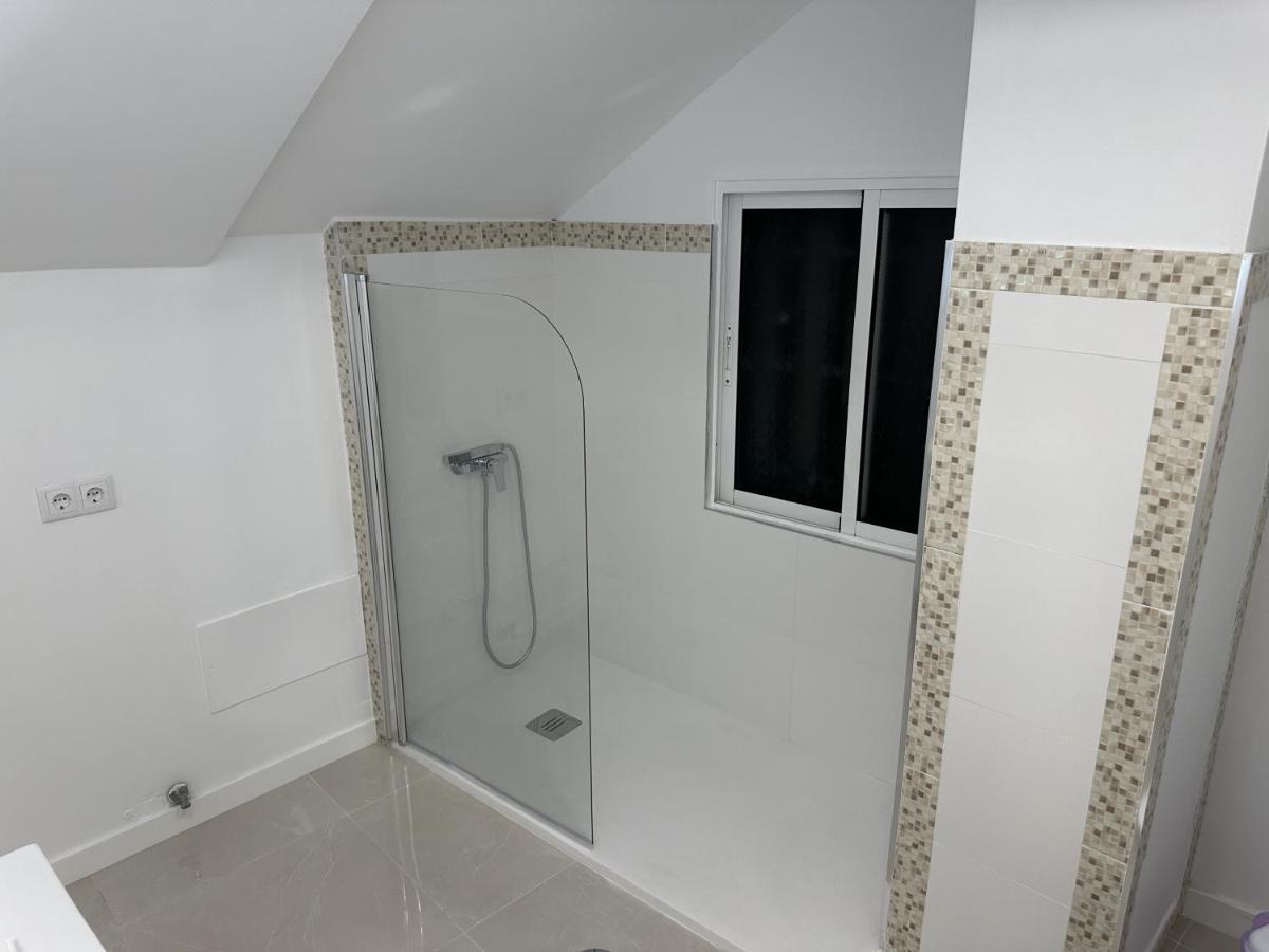 Elegant Spacious Retreat Close To * Funchal (Madeira)