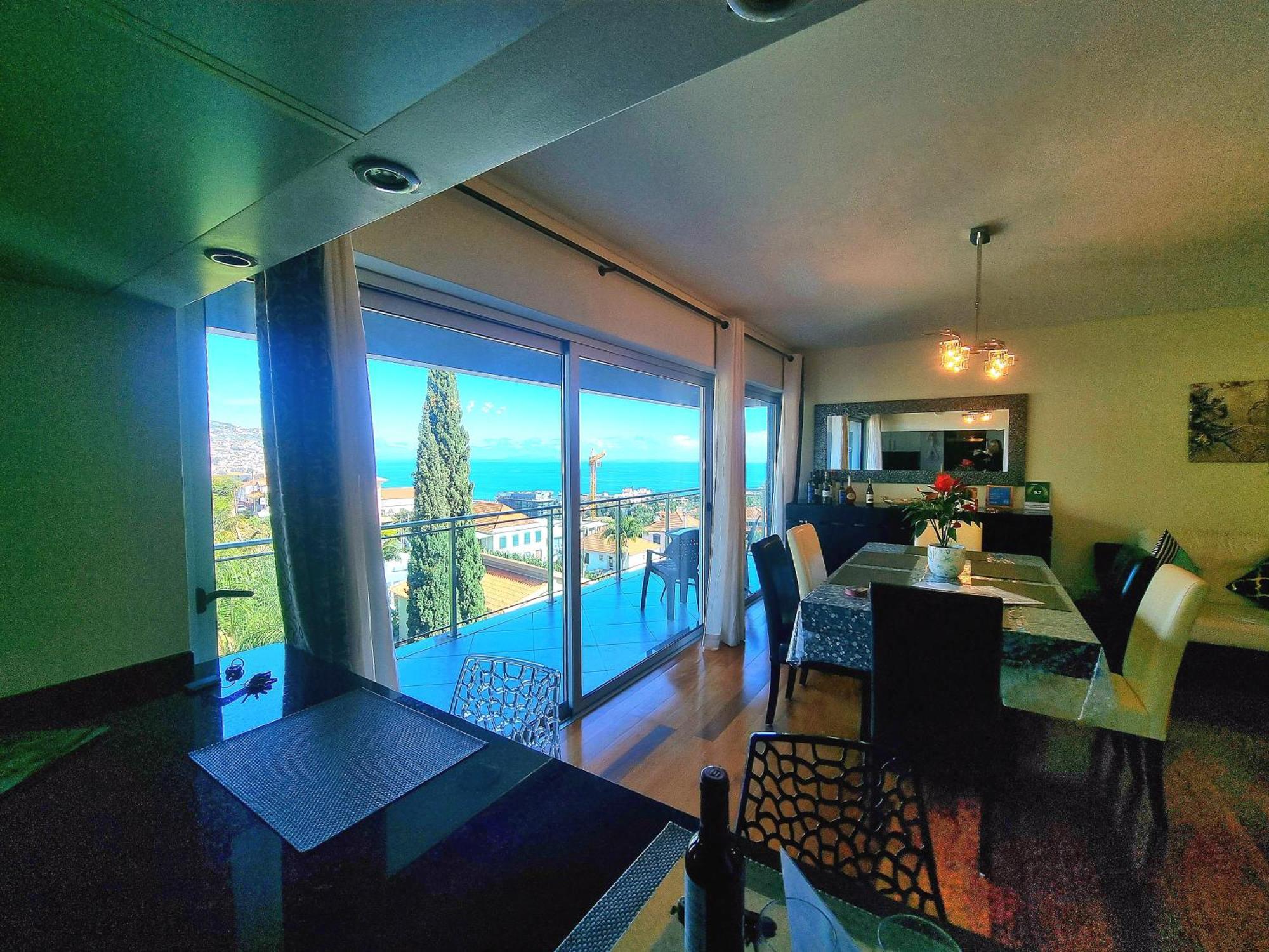 Apartment Panoramic Sunrise And Sunset Views, 5 Min From Funchal, Perfect Getaway For Travelers