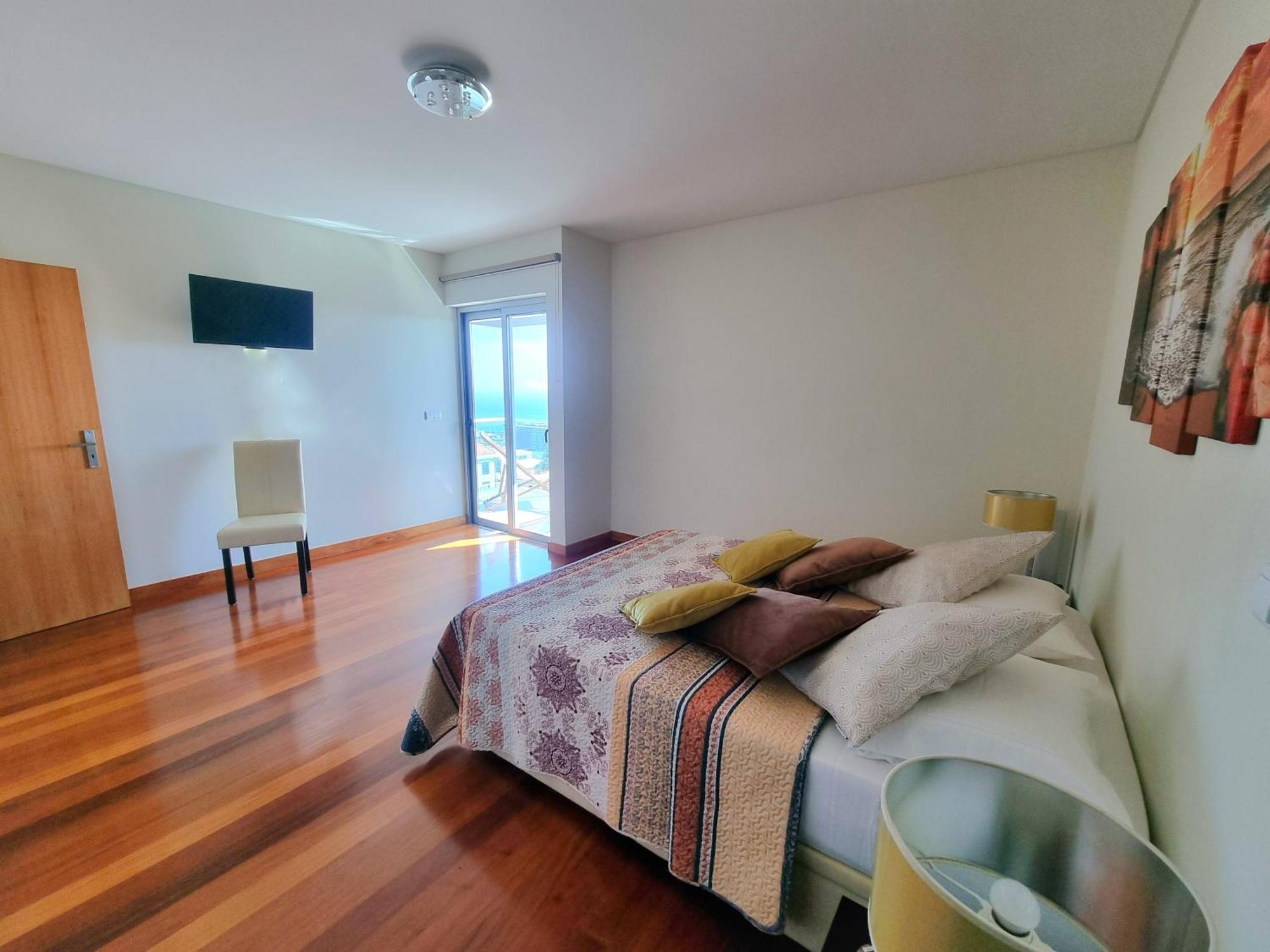 Panoramic Sunrise And Sunset Views, 5 Min From Funchal, Perfect Getaway For Travelers