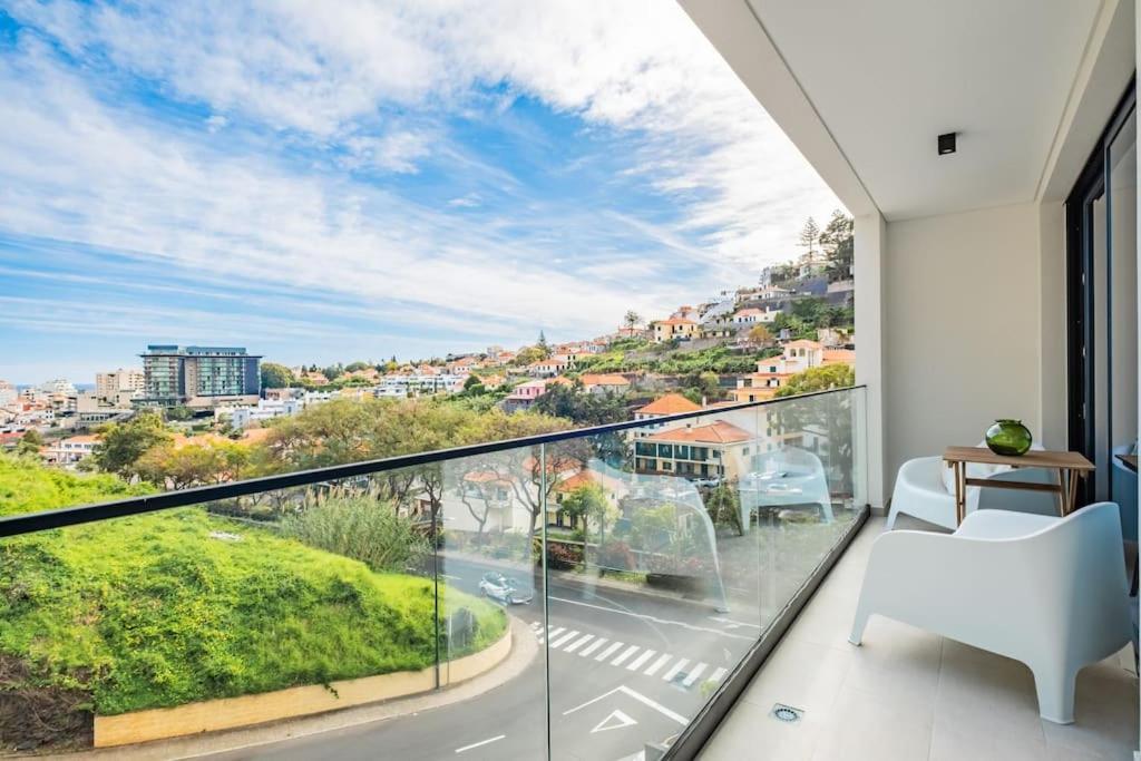 Location - With Pool Apartment Funchal (Madeira)