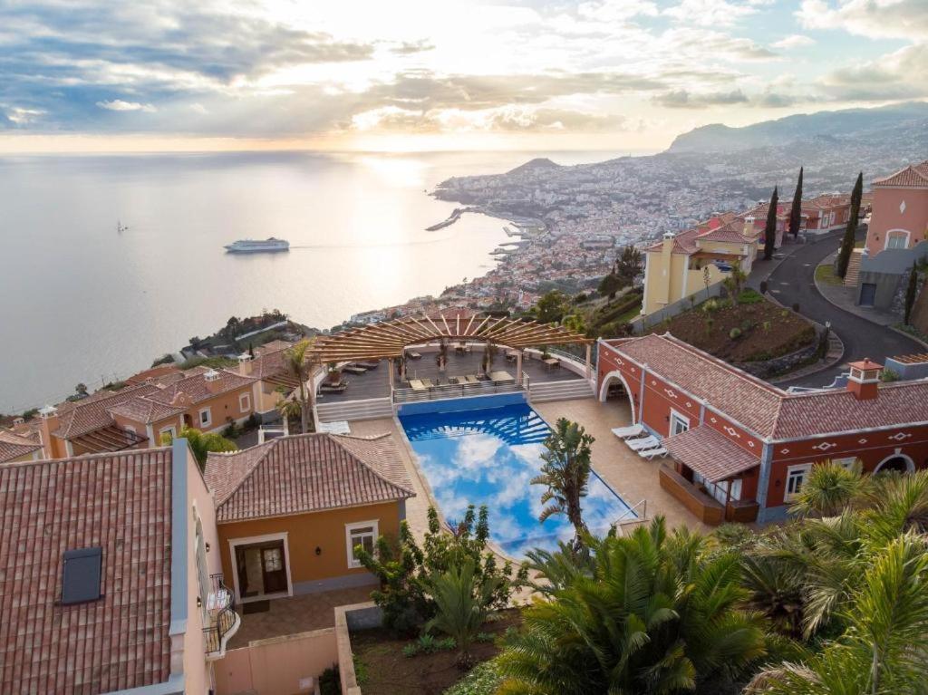 Gasparini Palheiro Village By Madeira Villa *
