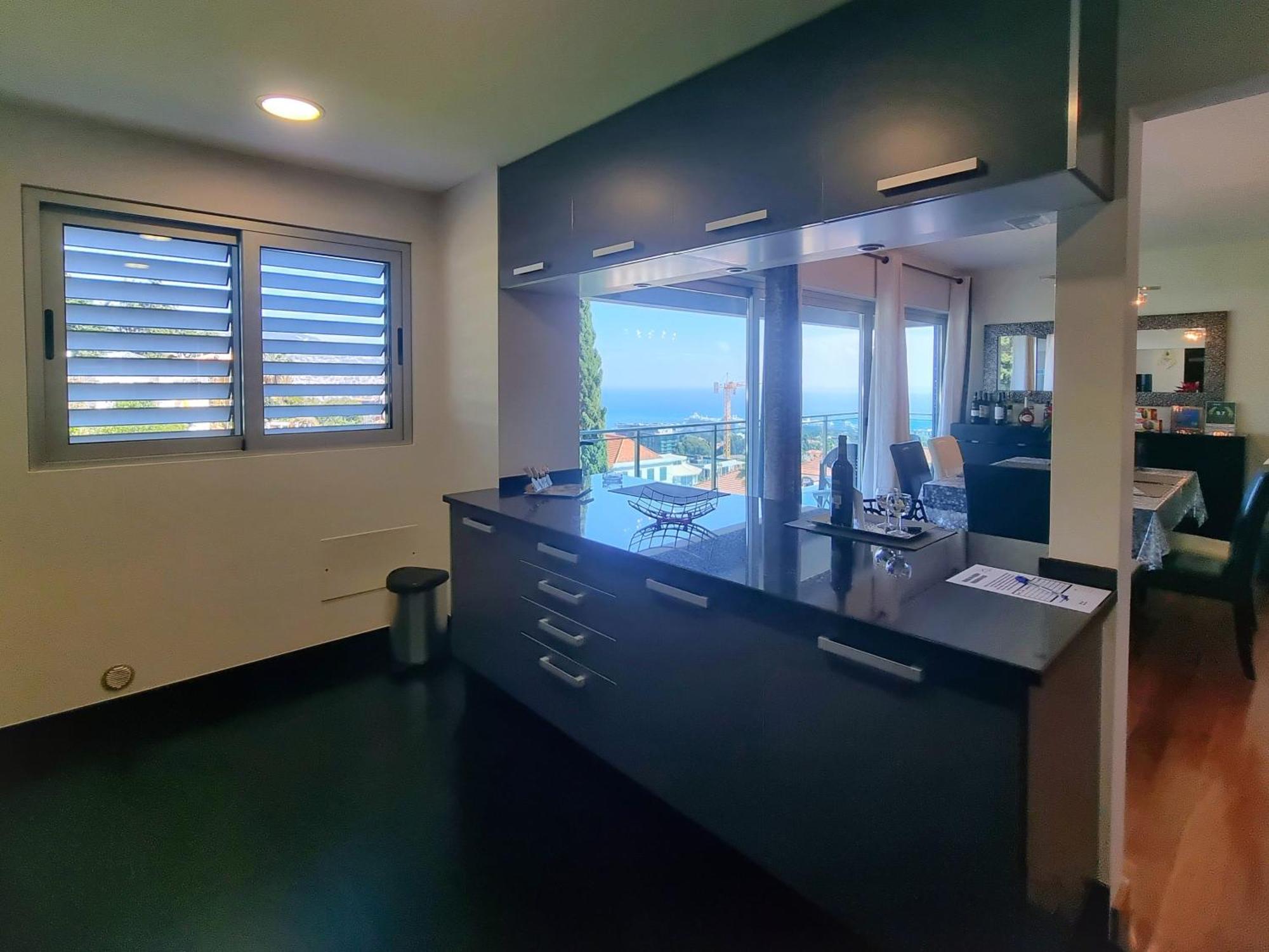 Panoramic Sunrise And Sunset Views, 5 Min From Funchal, Perfect Getaway For Travelers Apartment