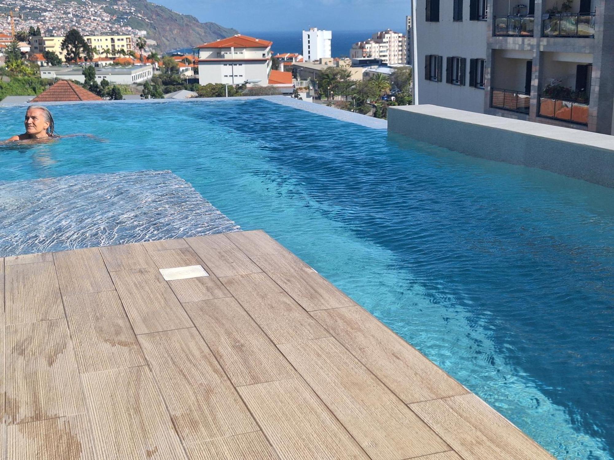 The Quala Place At Madeira Island Apartment