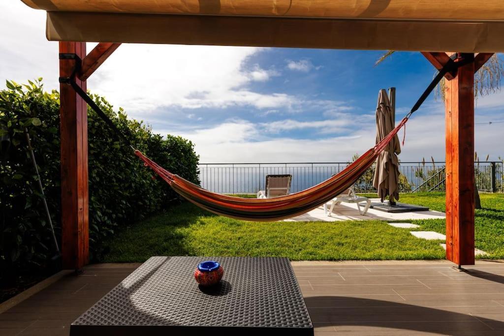 Jolie Maison Vue Sur L'ocean Funchal (Madeira)