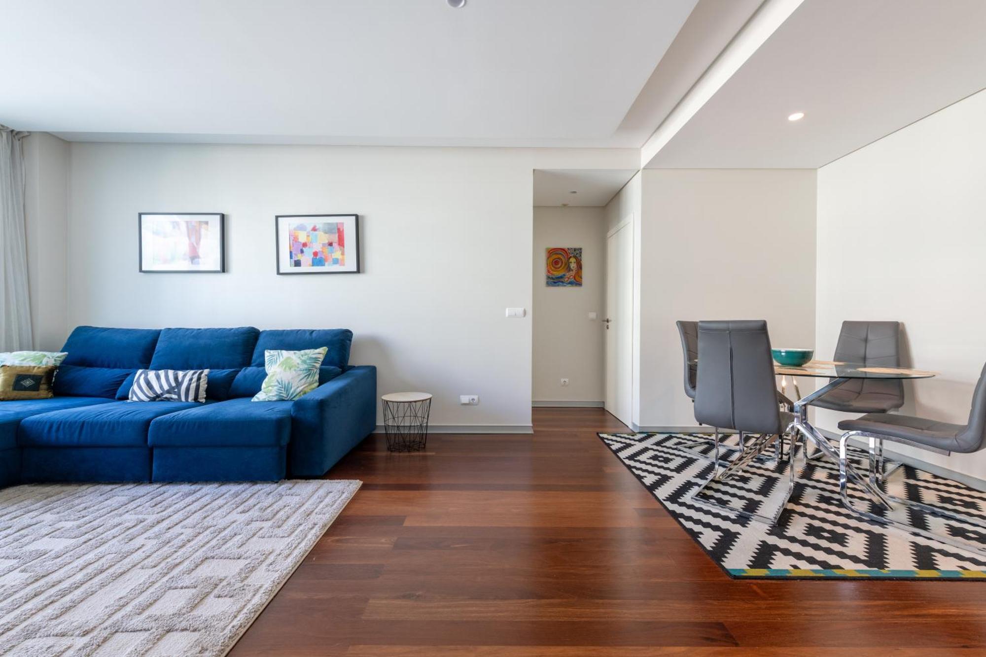 Apartment Plaza